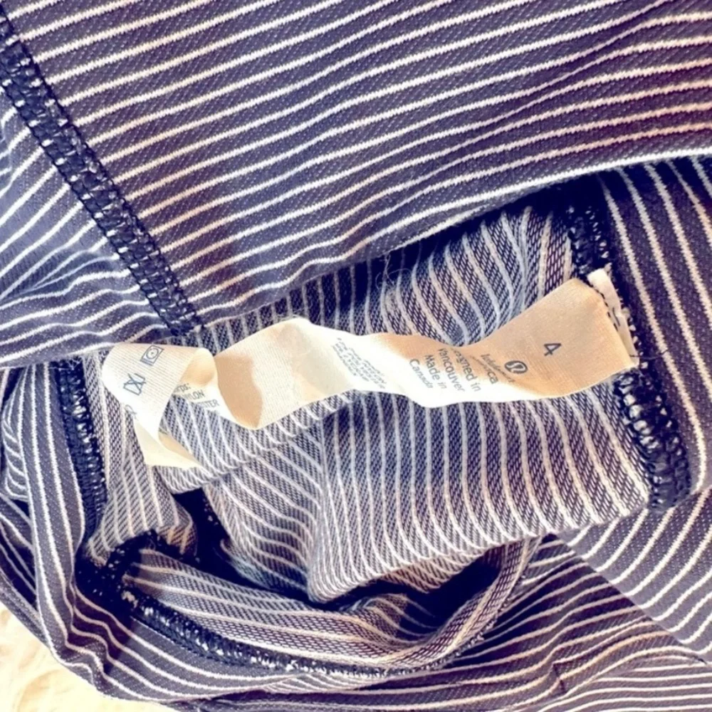 Lululemon Wunder Under Legging - Picture 11 of 15